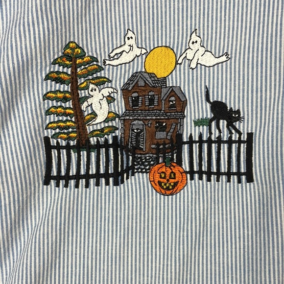 Women’s denim Halloween embroidered long sleeved, button down shirt size medium - Picture 3 of 12